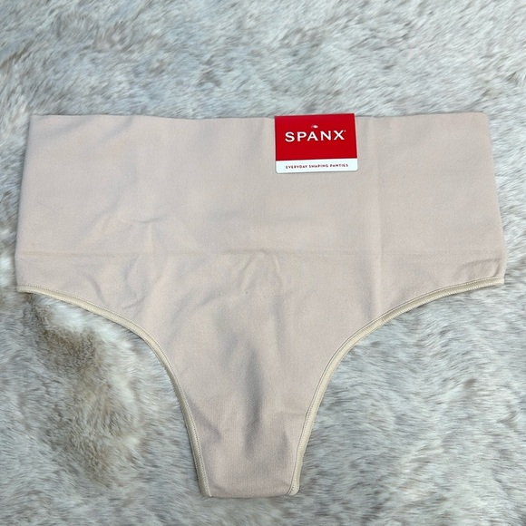 SPANX | Everyday Seamless Shaping Thong, in Soft Nude, Size S NWT - Picture 2 of 10